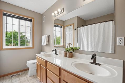 805 Willow Glen Court Buffalo MN 55313
