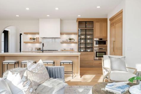 25560 Smithtown Road Shorewood MN 55331