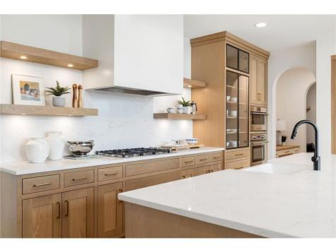 25560 Smithtown Road Shorewood MN 55331