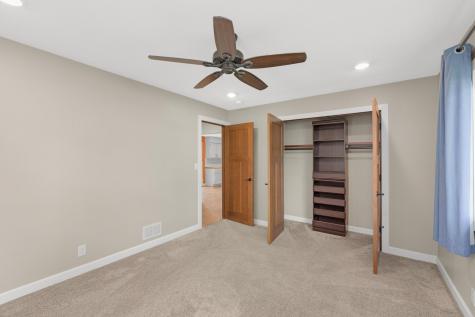405 1st Avenue SE New Prague MN 56071