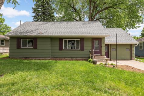 405 1st Avenue SE New Prague MN 56071