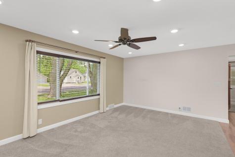 405 1st Avenue SE New Prague MN 56071