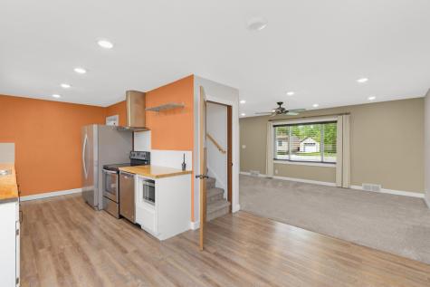 405 1st Avenue SE New Prague MN 56071