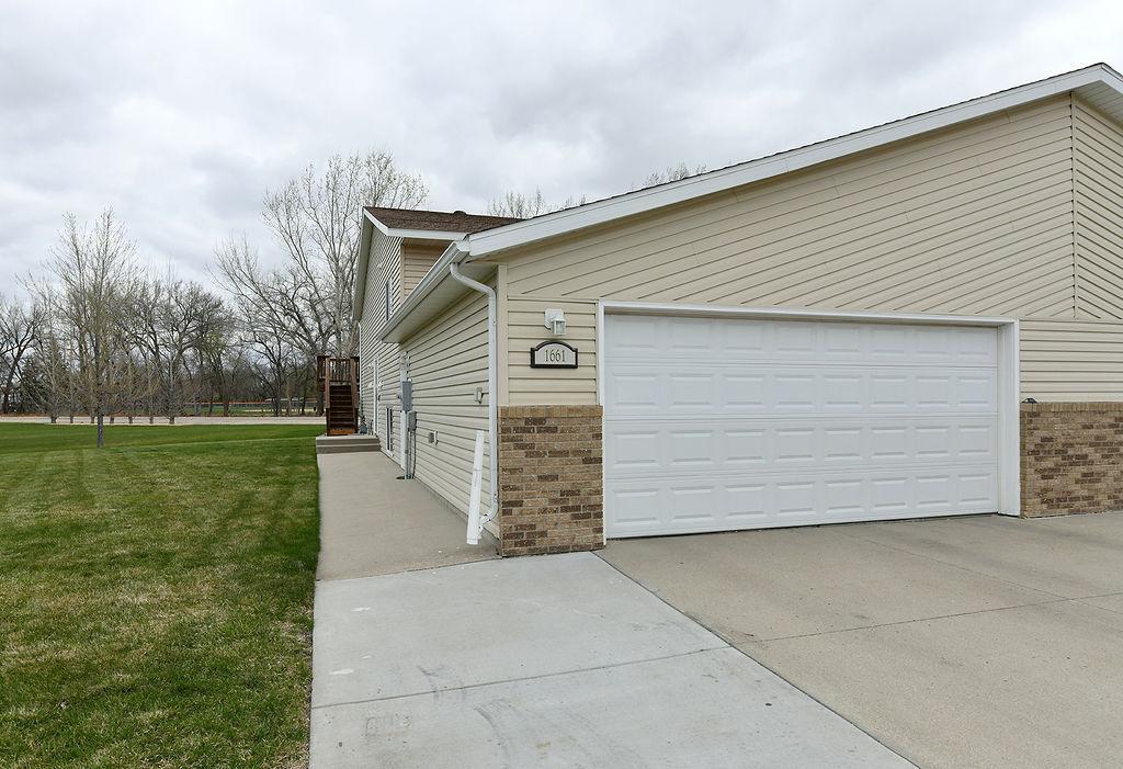 1661 6th Street W West Fargo ND 58078