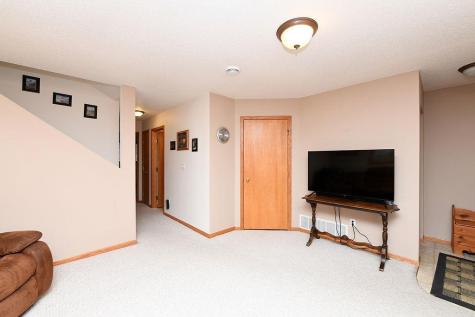 1661 6th Street W West Fargo ND 58078