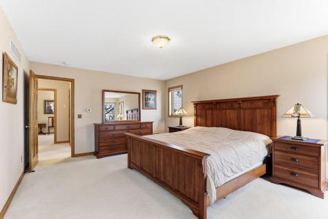 16048 Baywood Lane Eden Prairie MN 55346