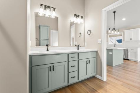 6009 80th Avenue S Horace ND 58047