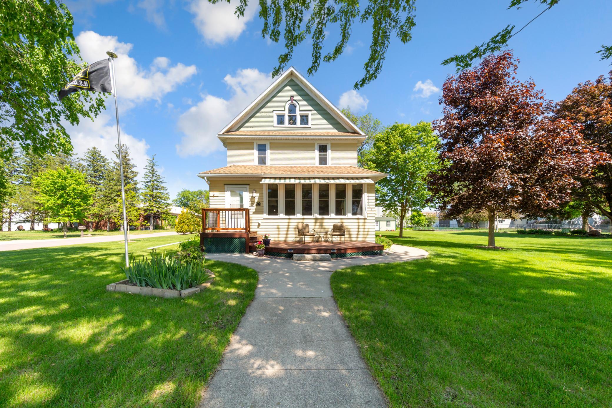 580 6th Street Lafayette MN 56054