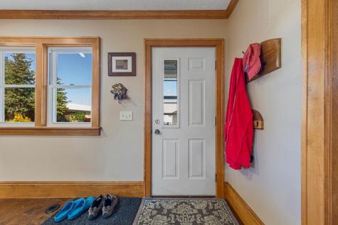 580 6th Street Lafayette MN 56054