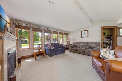580 6th Street Lafayette MN 56054