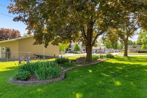 580 6th Street Lafayette MN 56054