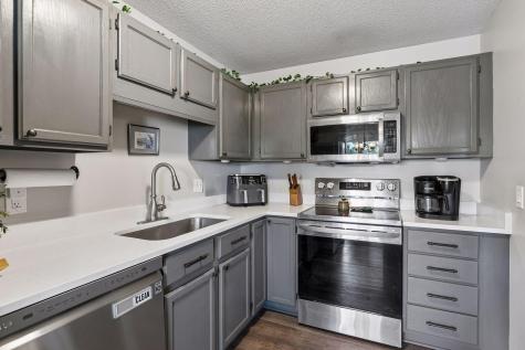 7624 157th Street W Apple Valley MN 55124