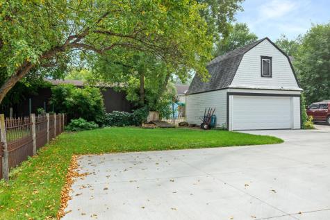 1124 5th Avenue S Fargo ND 58103