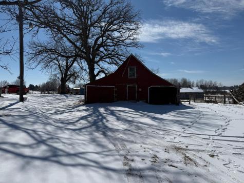 2854 405th Avenue NE Braham MN 55006
