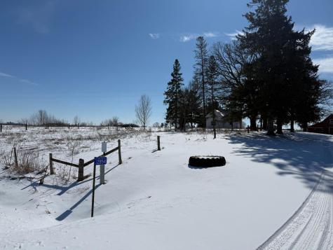 2854 405th Avenue NE Braham MN 55006