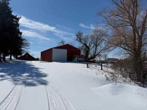 2854 405th Avenue NE Braham MN 55006