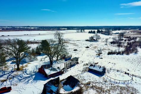 2854 405th Avenue NE Braham MN 55006