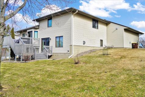 5583 W 140th Street Savage MN 55378