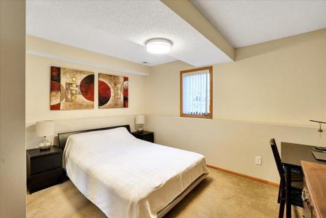 5583 W 140th Street Savage MN 55378