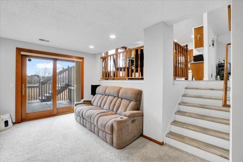 5583 W 140th Street Savage MN 55378