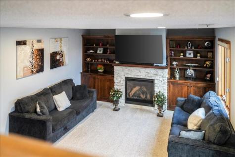 5583 W 140th Street Savage MN 55378