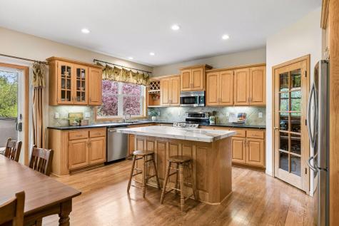 8167 Enclave Road Woodbury MN 55125