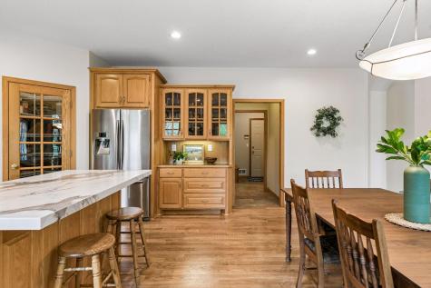 8167 Enclave Road Woodbury MN 55125