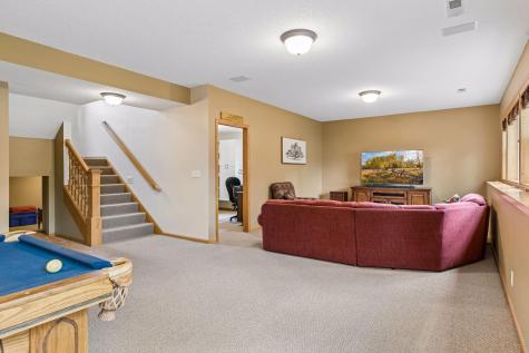8167 Enclave Road Woodbury MN 55125