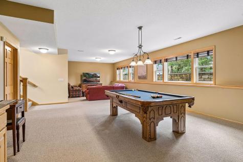 8167 Enclave Road Woodbury MN 55125
