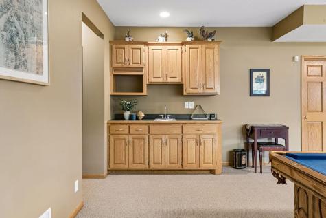 8167 Enclave Road Woodbury MN 55125