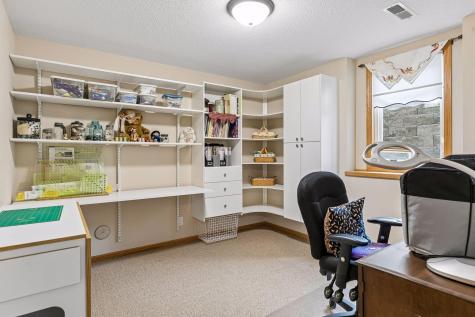 8167 Enclave Road Woodbury MN 55125