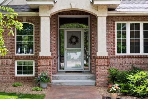 8167 Enclave Road Woodbury MN 55125