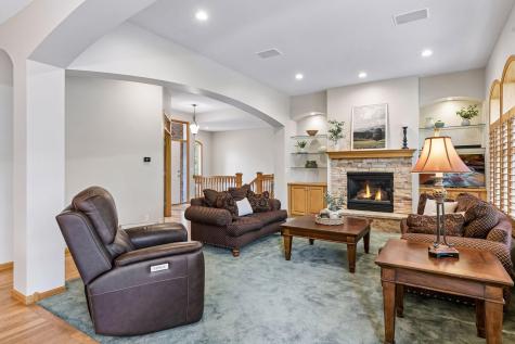8167 Enclave Road Woodbury MN 55125