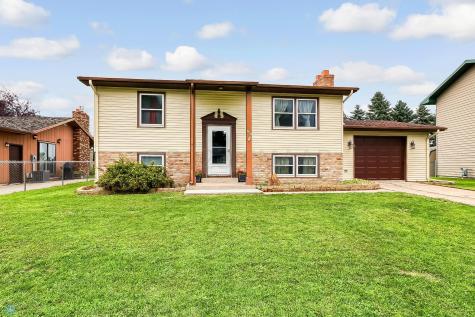 1918 13th Avenue N Moorhead MN 56560