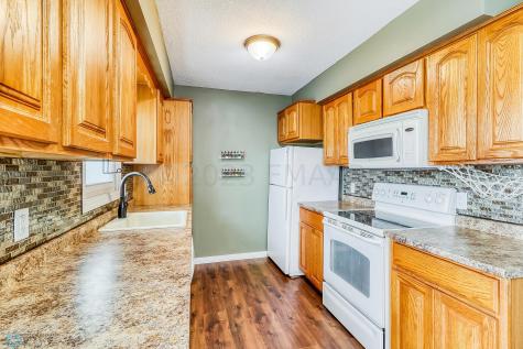 1918 13th Avenue N Moorhead MN 56560