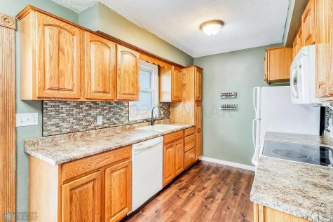 1918 13th Avenue N Moorhead MN 56560