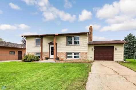 1918 13th Avenue N Moorhead MN 56560