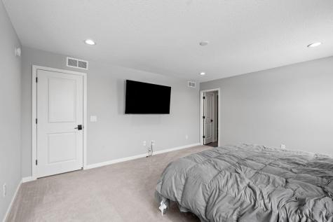 4263 Swallowtail Lane Woodbury MN 55129
