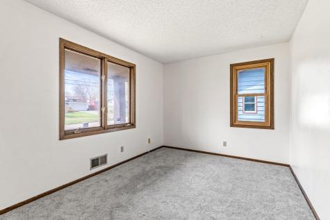 3301 Edgemere Avenue Saint Anthony MN 55418