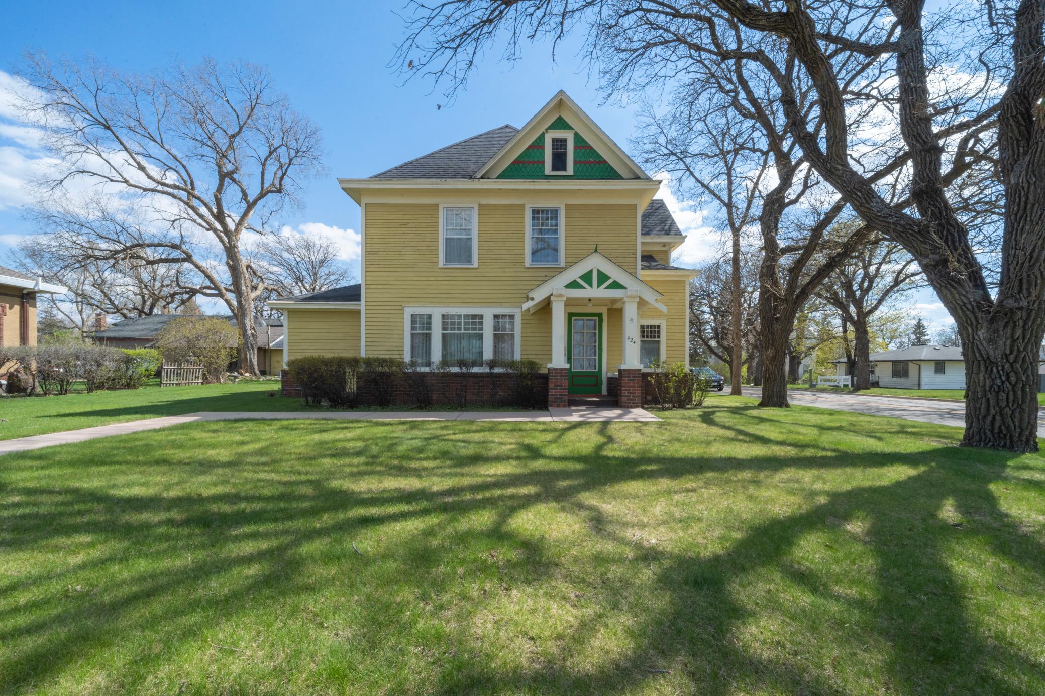 424 6th Avenue W Alexandria MN 56308