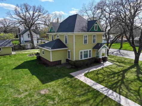424 6th Avenue W Alexandria MN 56308