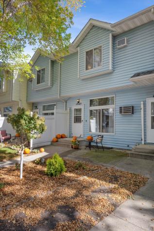 1543 34 1/2 Avenue S Fargo ND 58104