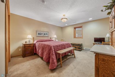 4902 Rose Creek Parkway S Fargo ND 58104