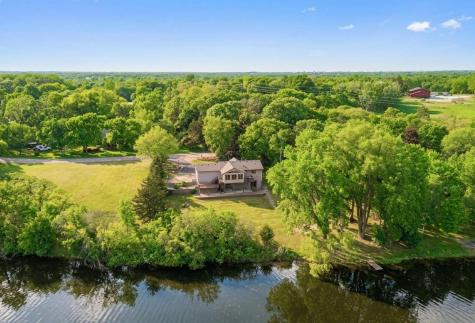 19643 71st Street NE New London MN 56273