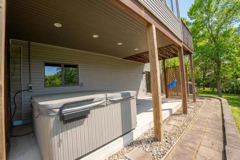 19643 71st Street NE New London MN 56273