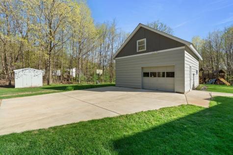 6715 Sioux Trail Rockford MN 55373