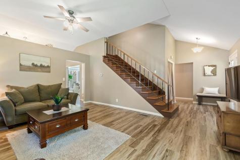 6715 Sioux Trail Rockford MN 55373