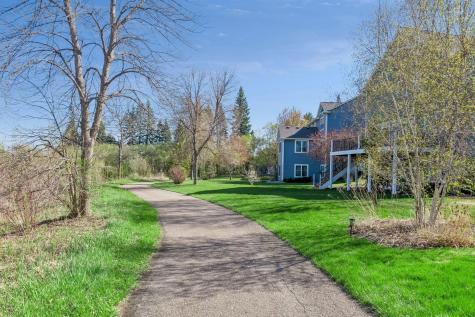 3917 Valencia Lane Chaska MN 55318