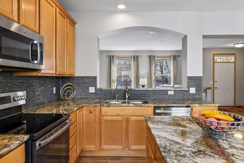 8294 Townsend Drive Eden Prairie MN 55344