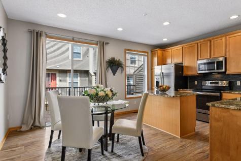 8294 Townsend Drive Eden Prairie MN 55344